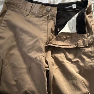 Volcom chino shorts size 32